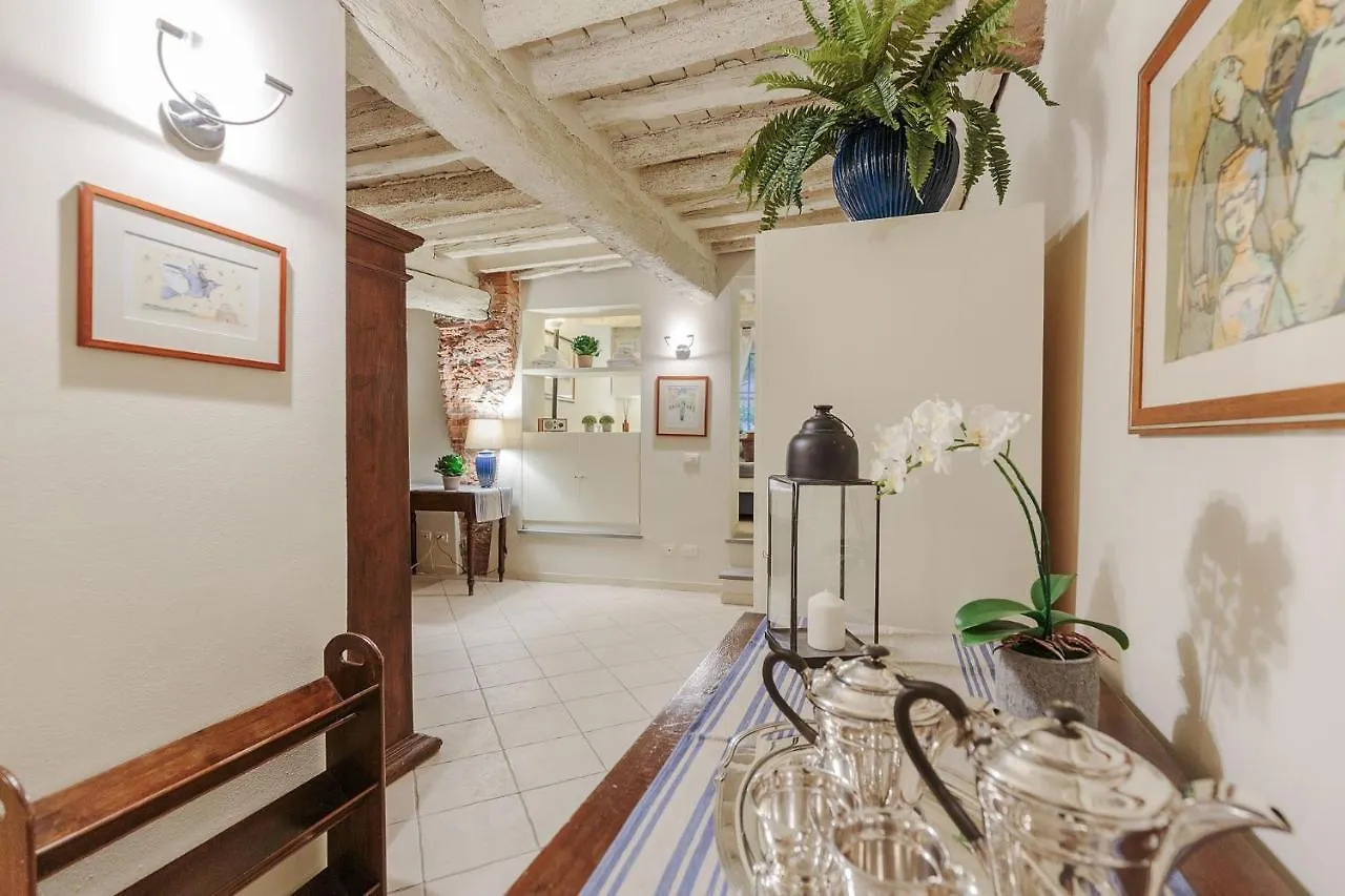 1400'S Apartment, Stylish Smart Ground Floor Apartment Inside Lucca
